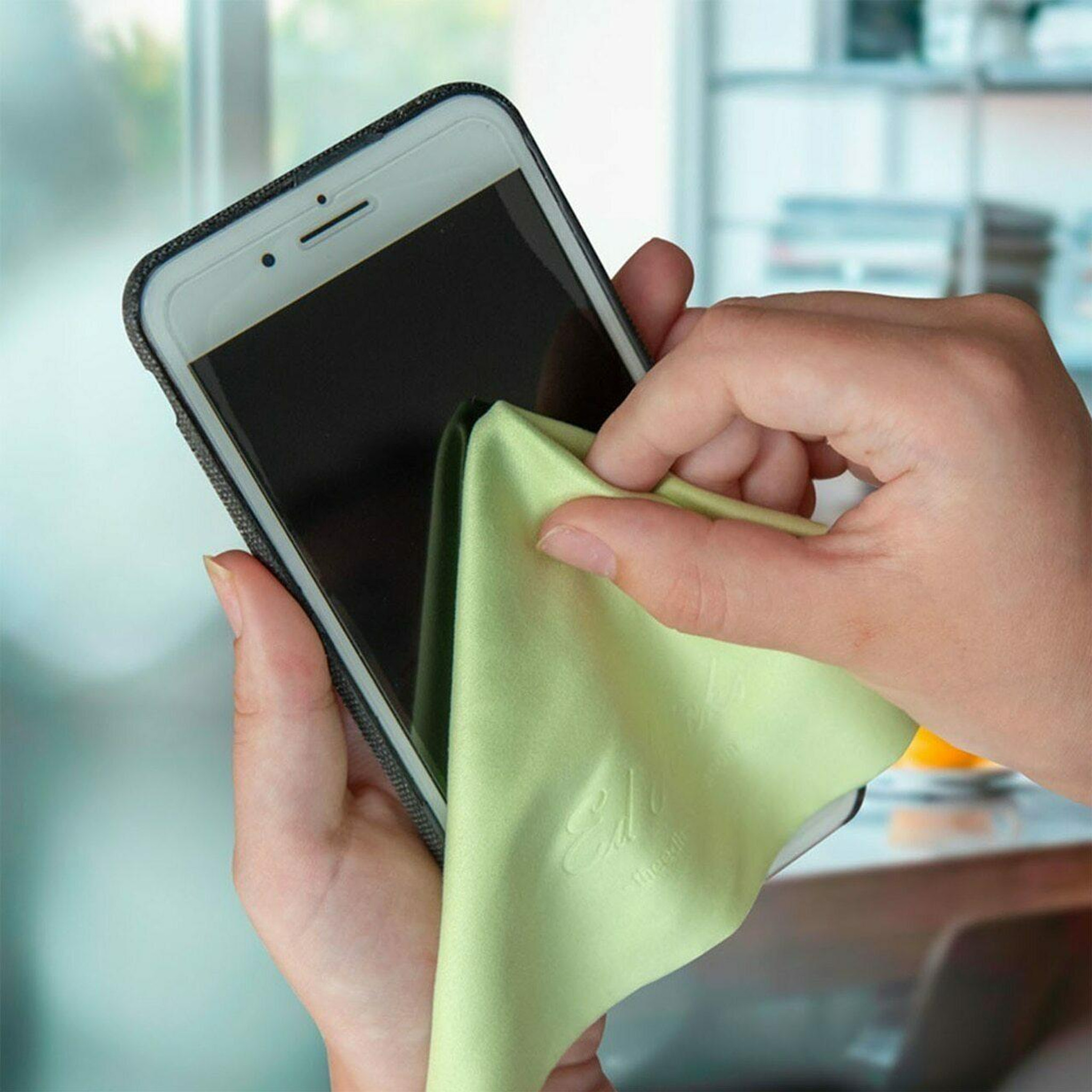 Mobile Cleaning Hacks You Didn’t Know About