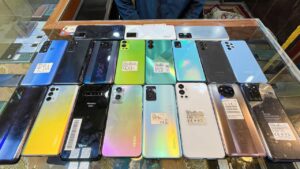 How to Sell Your Old Phone at the Best Price: Tips on Wiping Data, Packaging, Taking Good Photos & Timing the Sale